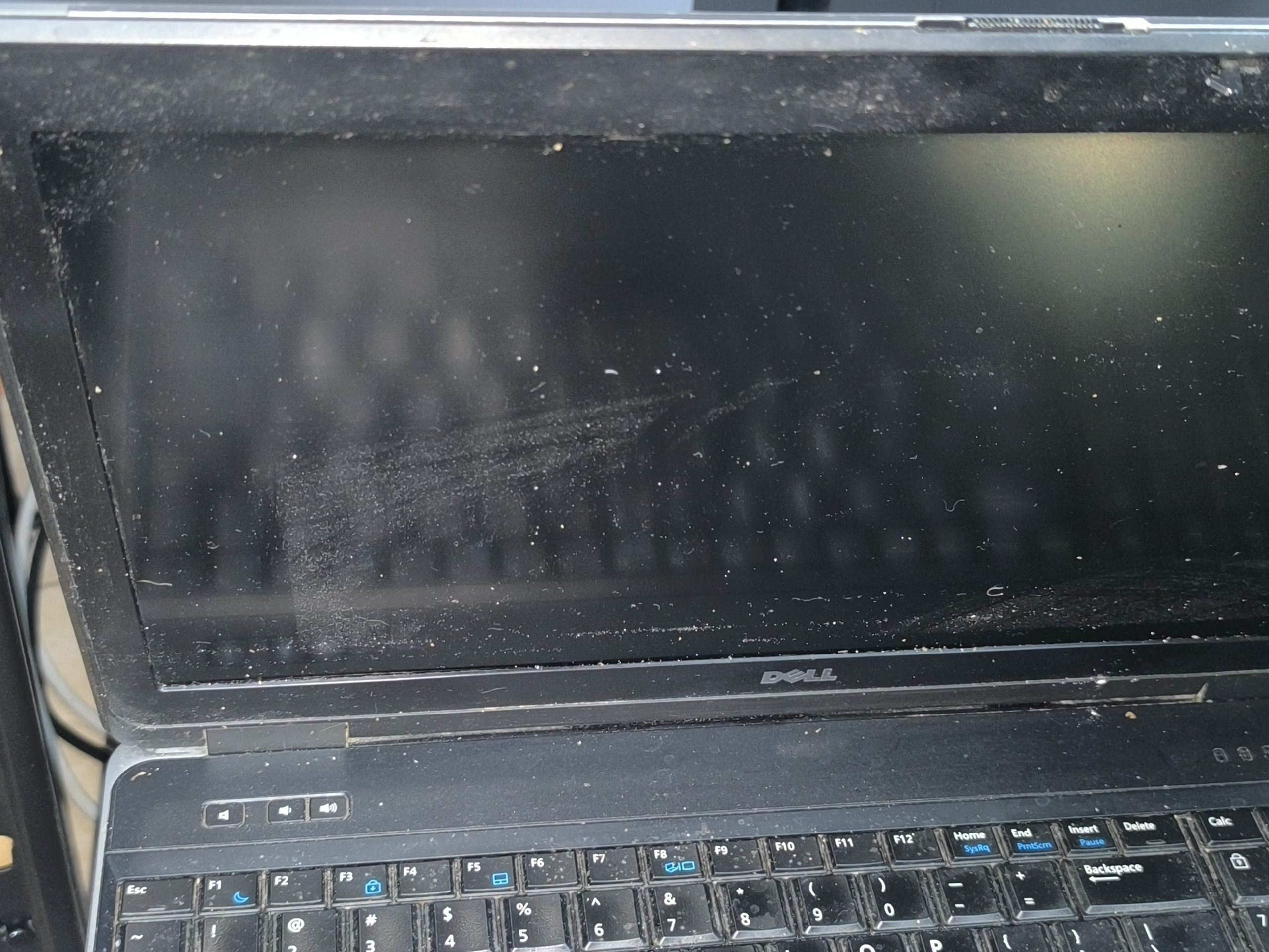 Podświetlenie LED w ekranie laptopa