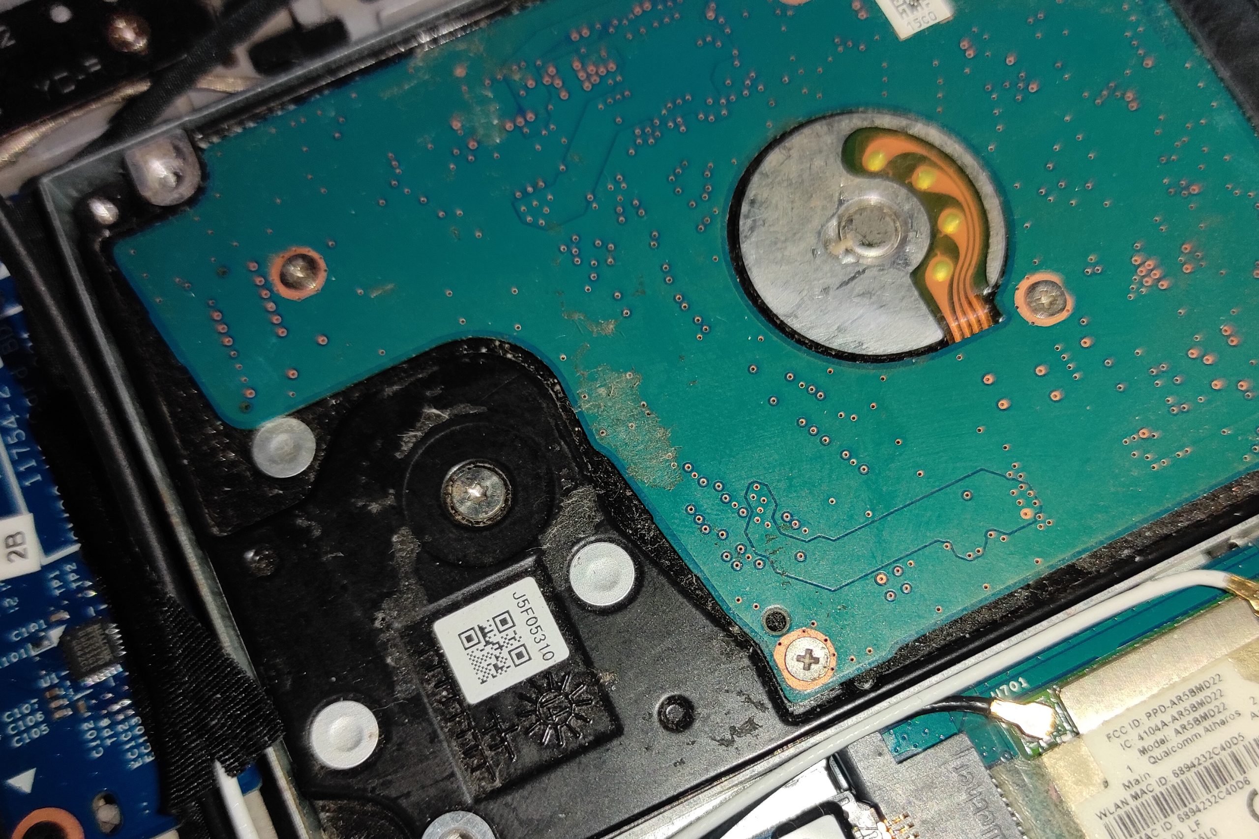 sprawdzenie dysku twardego w komputerze po zalaniu