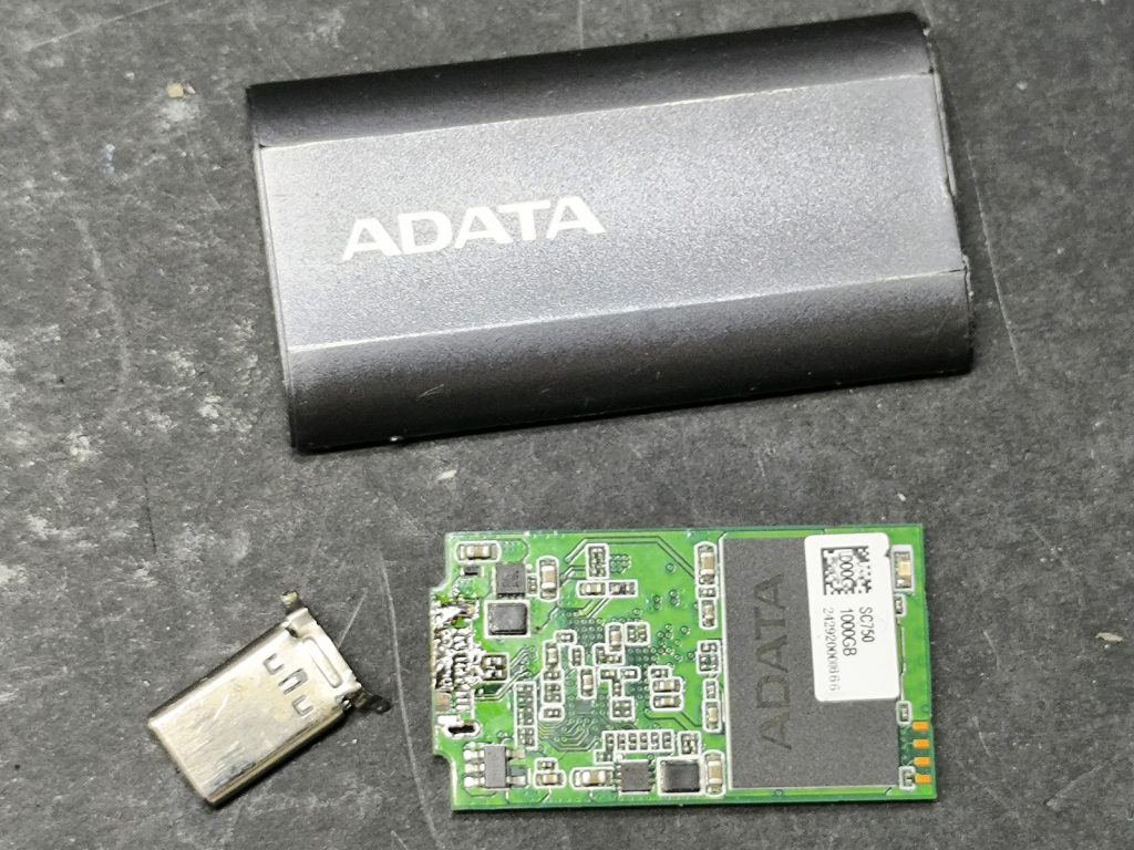 Odzyskiwanie danych z ADATA SC750 1TB po urwanym porcie USB-C w Zielonej Górze